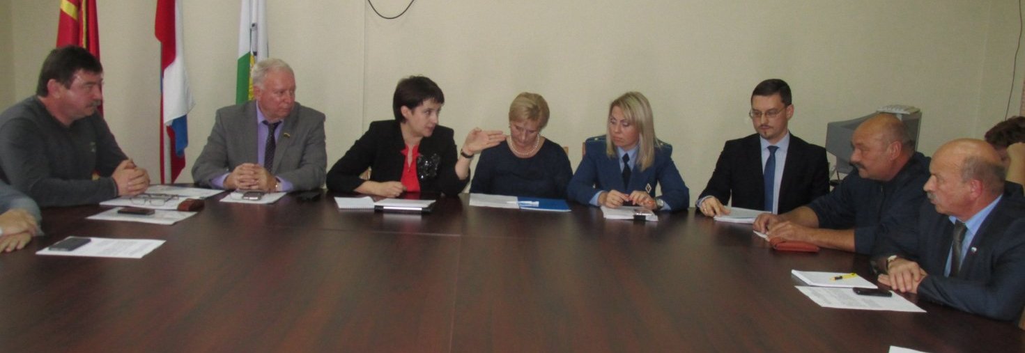 Заседание совместной рабочей группы по вопросам ЖКХ, транспорта и состояния дорог Вяземского районного Совета депутатов и Совета депутатов Вяземского городского поселения Вяземского района Смоленской области