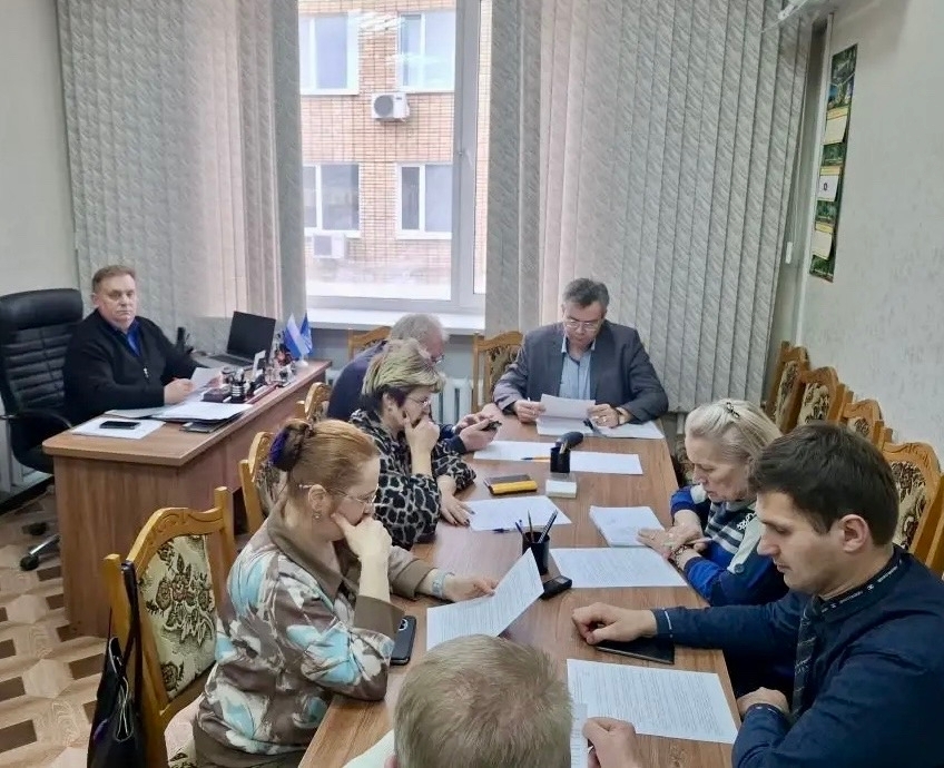 Заседание постоянной комиссии по законности, правопорядку и контролю ОМСУ Вяземского окружного Совета депутатов состоялось 15 апреля